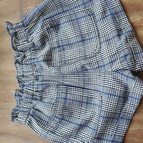 American Eagle high waist shorts - Picture 3 of 3